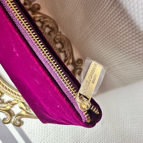 NEW Dolce and Gabbana Velvet Bag - Picture 7 of 8